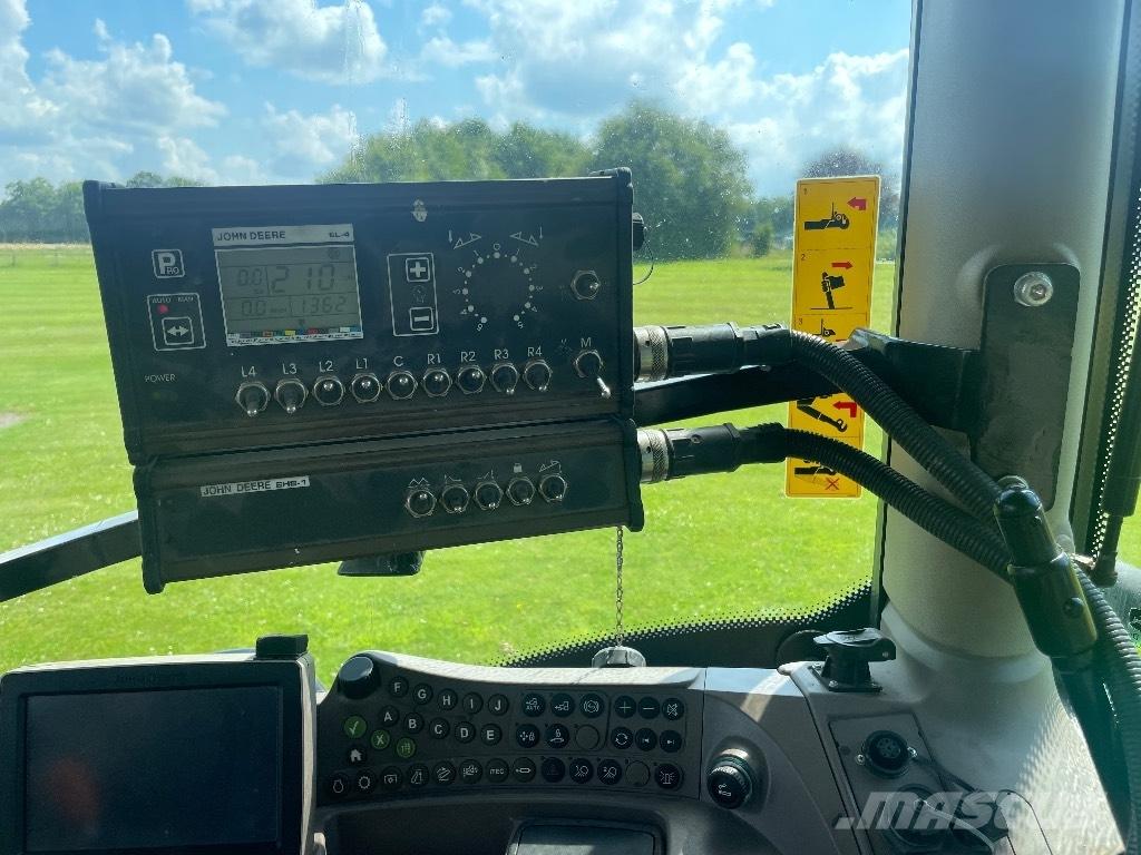 John Deere 732 Vučene prskalice