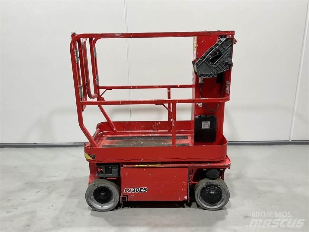 JLG 1230ES Makazaste platforme