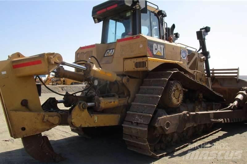 CAT D8R Buldožeri guseničari