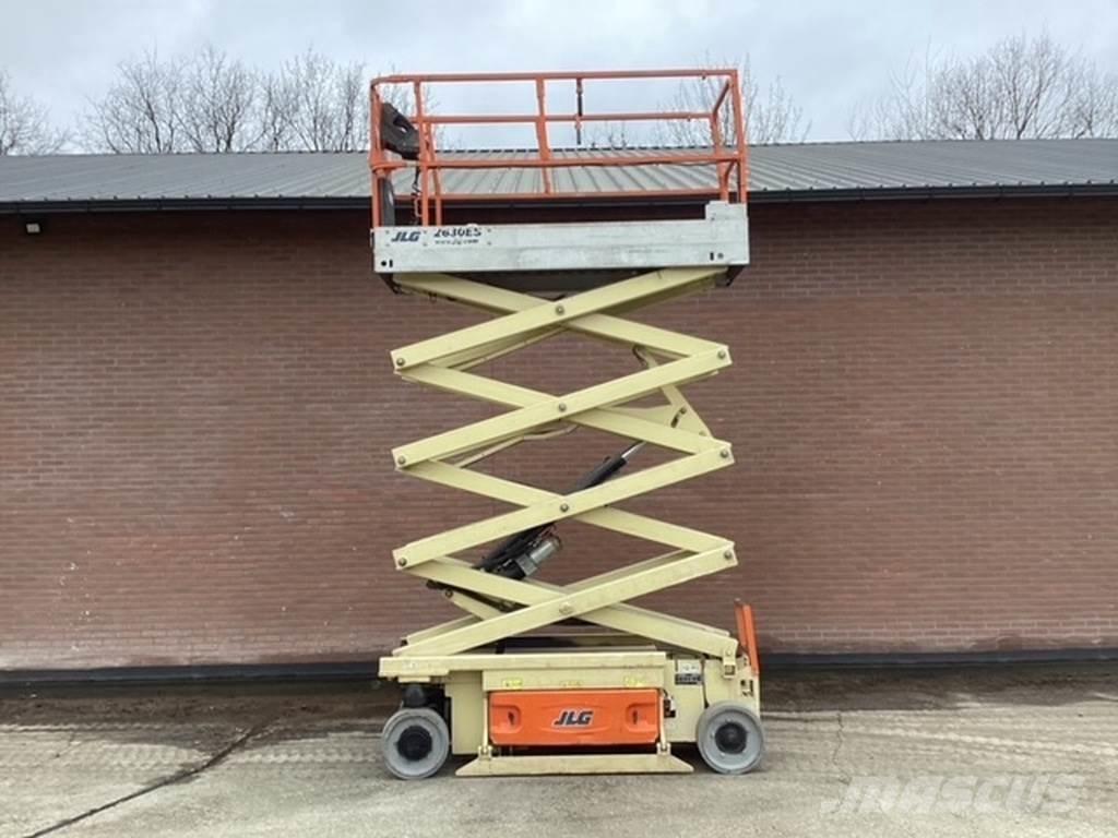 JLG 2630es Makazaste platforme