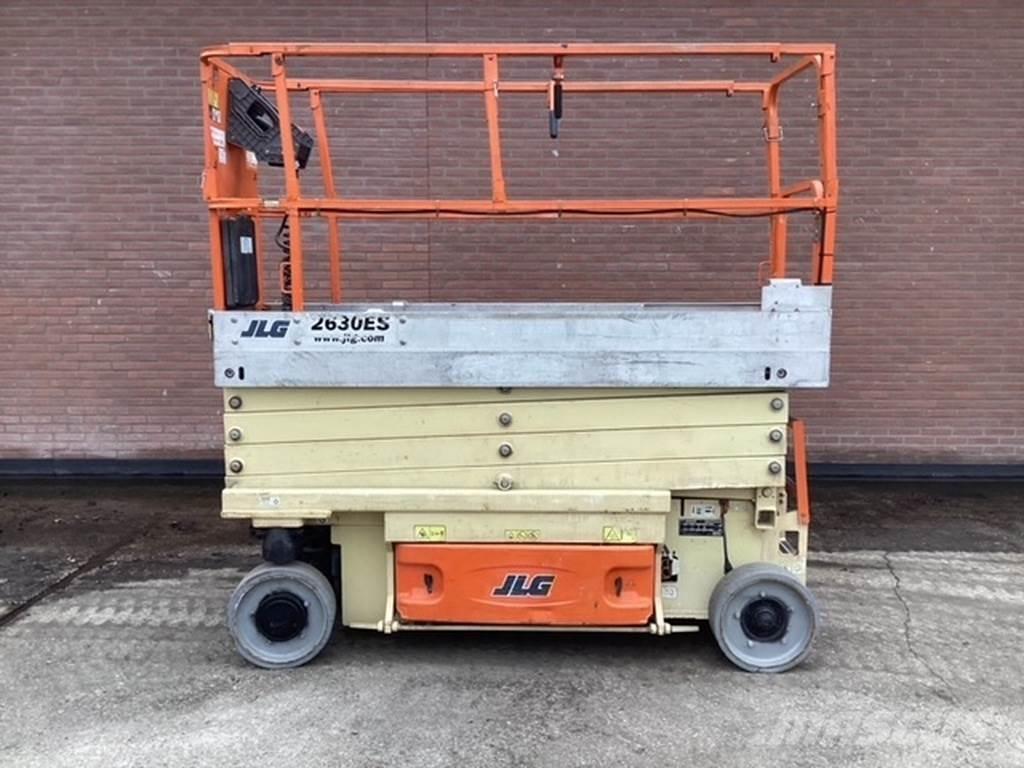 JLG 2630es Makazaste platforme