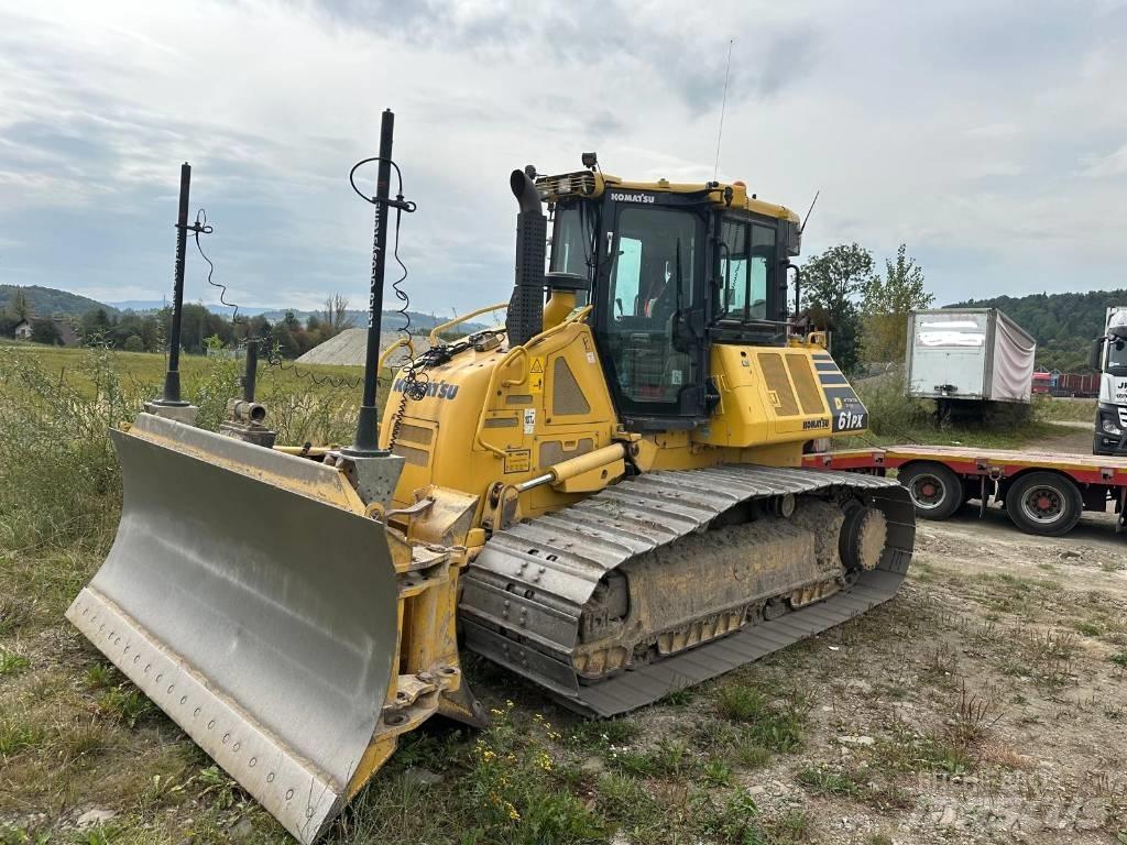 Komatsu D 61 PX24 Buldožeri guseničari