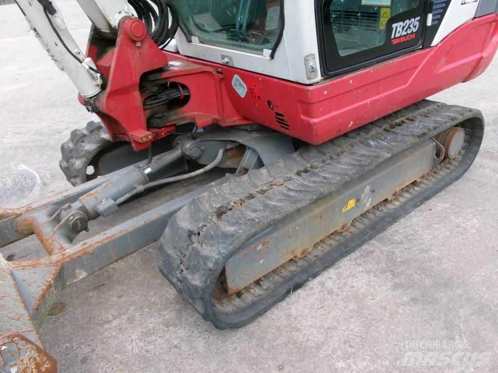 Takeuchi TB 235 Mini bageri < 7t