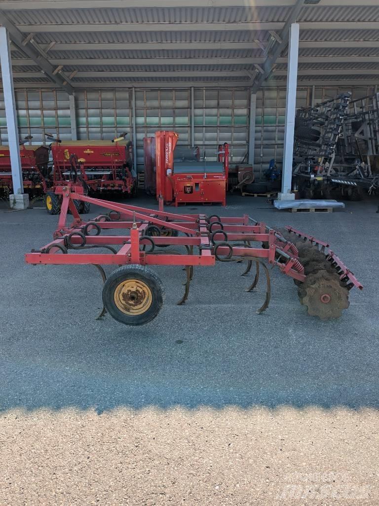 Väderstad SK13 Kultivatori