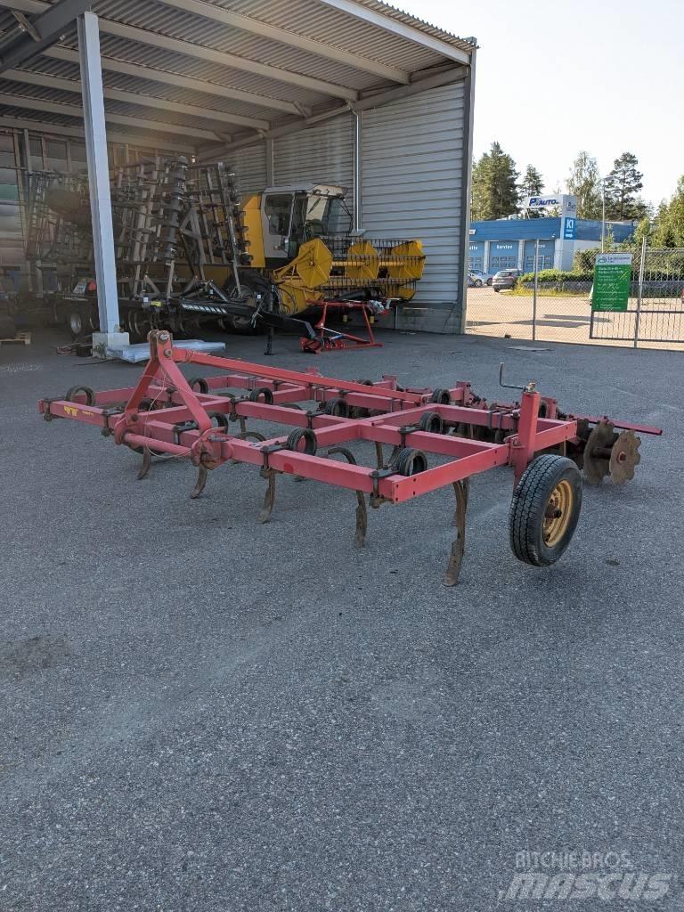 Väderstad SK13 Kultivatori