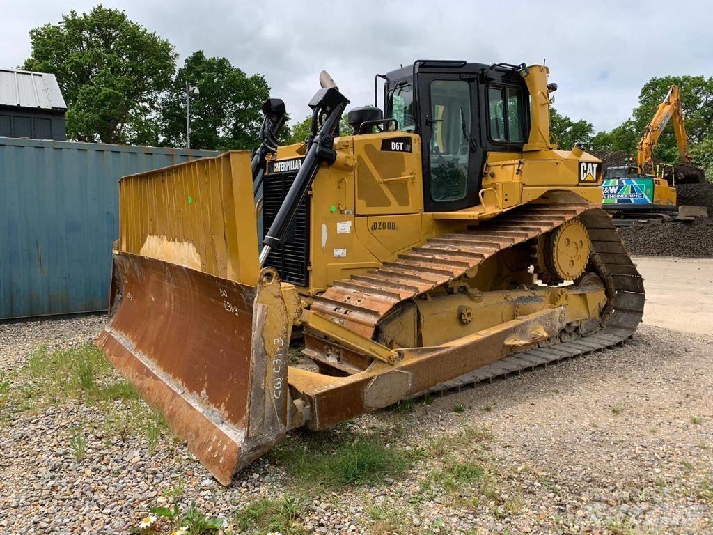 CAT D6T LGP Buldožeri guseničari