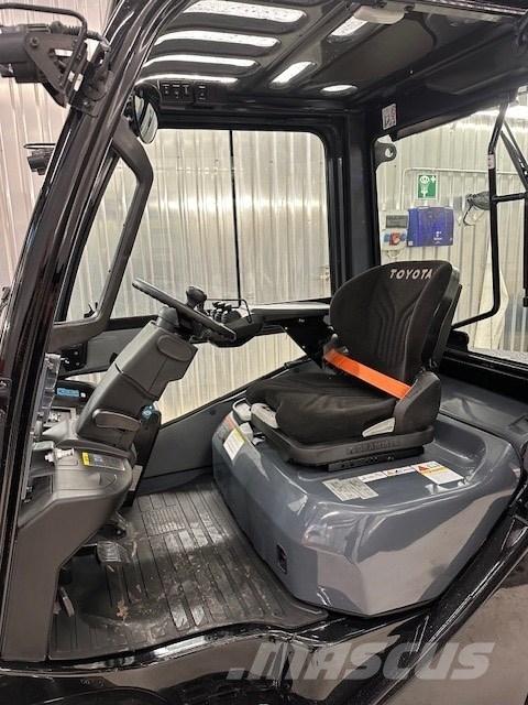 Toyota 52-8 FDF 30 Dizelski viljuškari