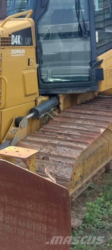 CAT D 4 K 2 LGP Buldožeri guseničari