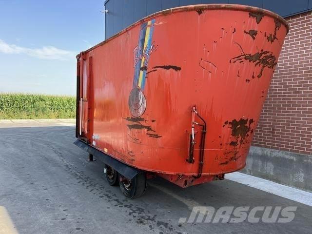 Peecon 24m³ Mešaona stočne hrane