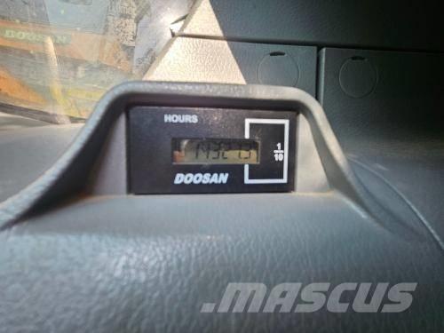 Doosan DX 300 LC-5 Bageri guseničari