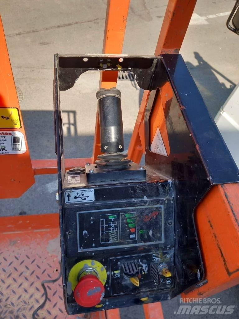 JLG 4045R Makazaste platforme