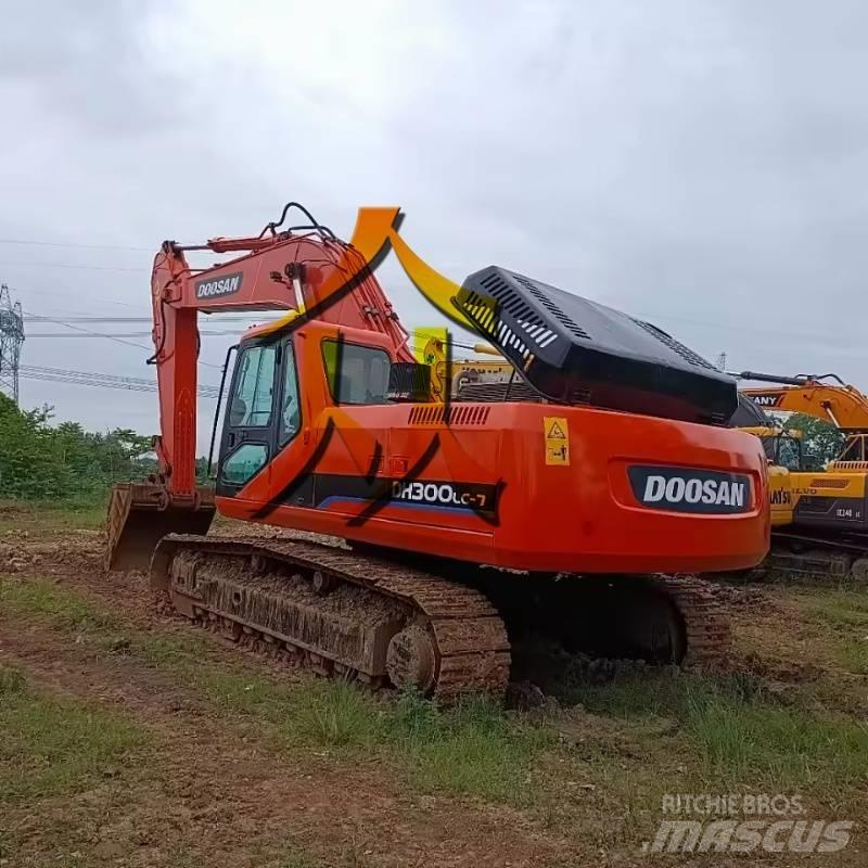 Doosan DH300 Bageri guseničari