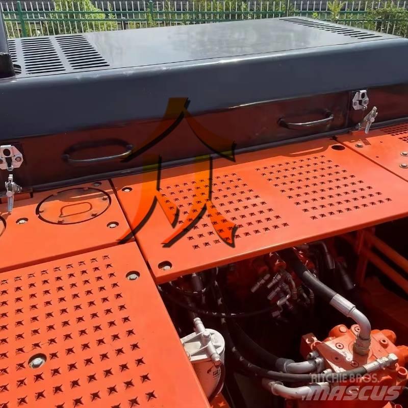Doosan DH300 Bageri guseničari