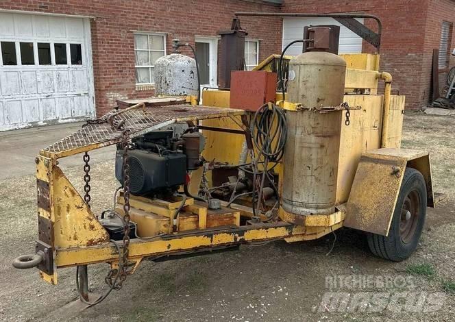 Cimline 200 Melter Polovne bitumen prskalice