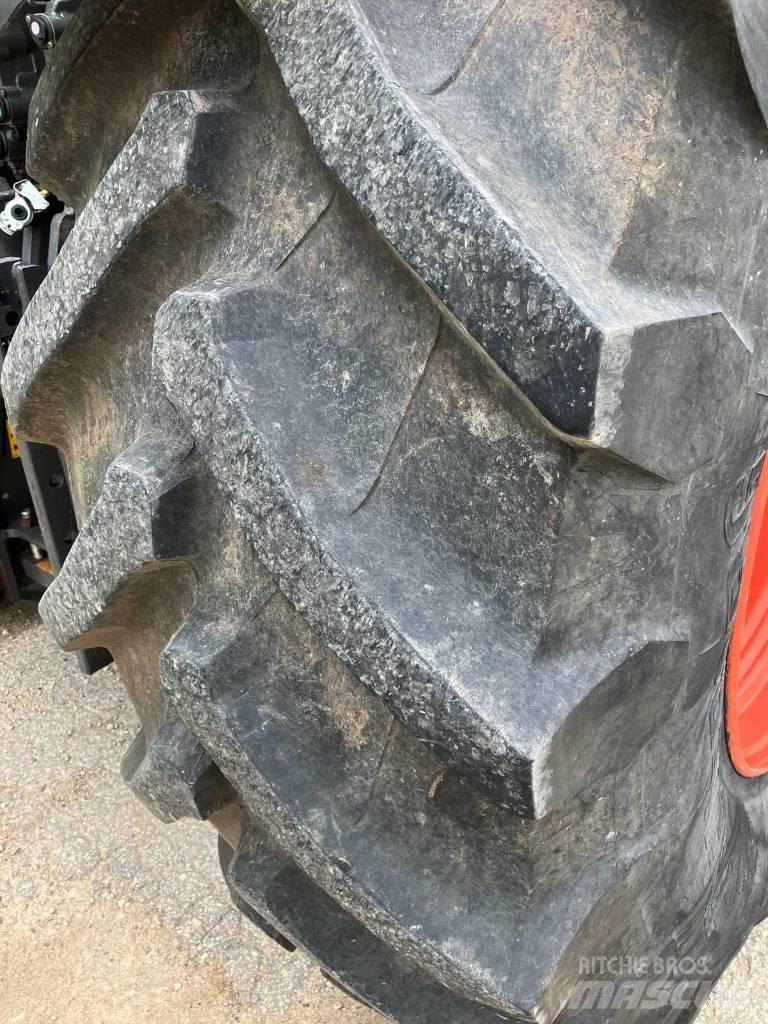 CLAAS Axion 920 Traktori