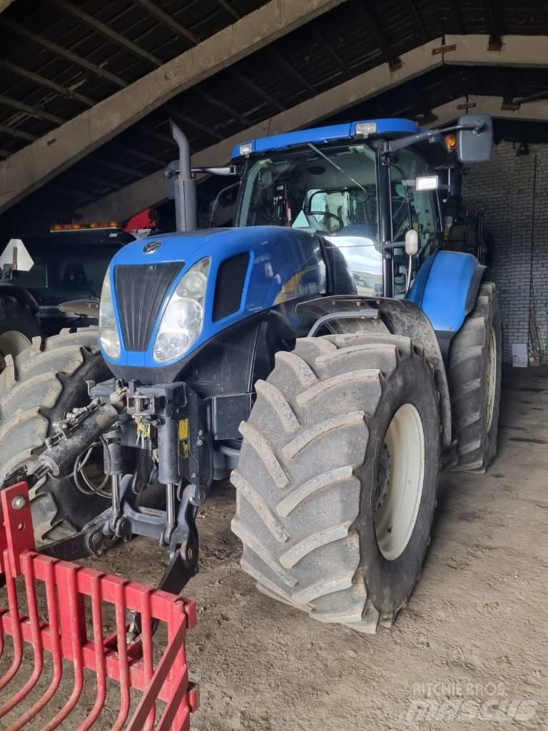 New Holland T 7060 Traktori