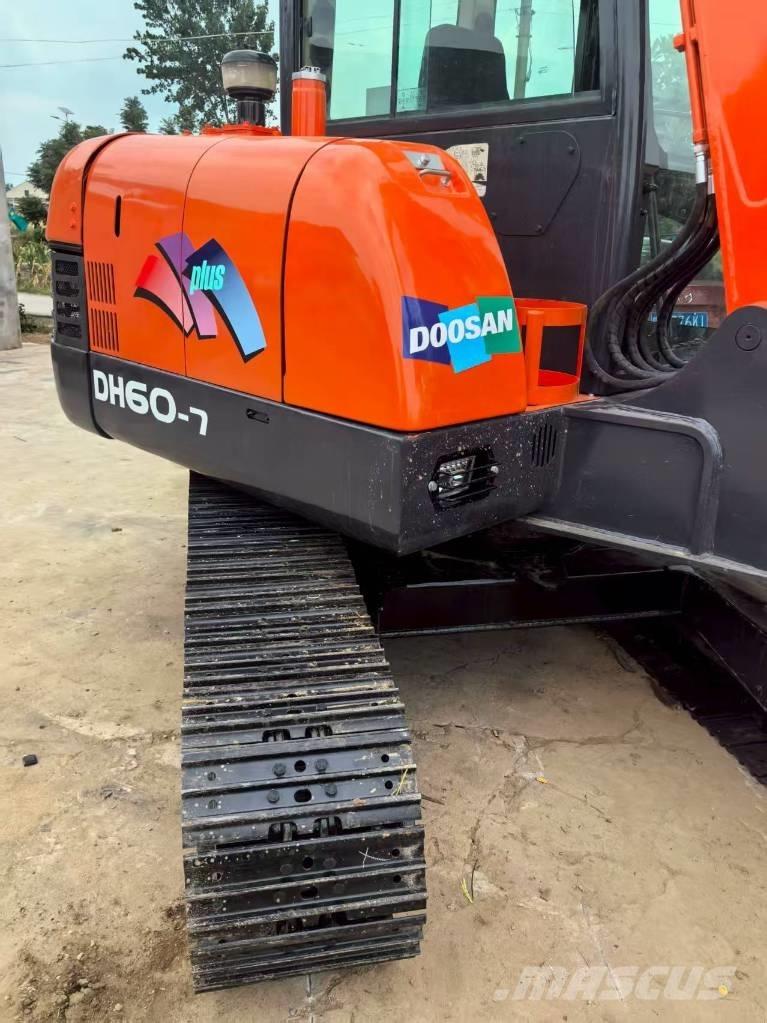 Doosan DH 60 Mini bageri < 7t