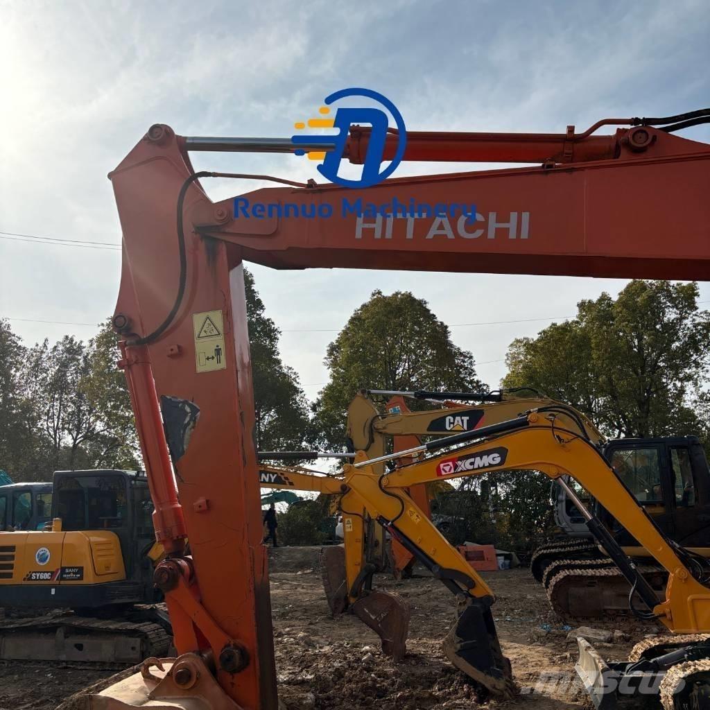 Hitachi ZX 135 US Bageri guseničari