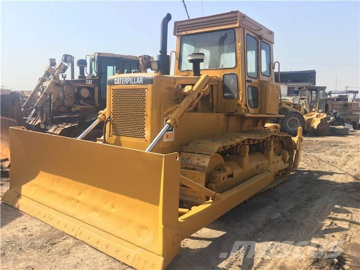 CAT D 6 D Buldožeri guseničari