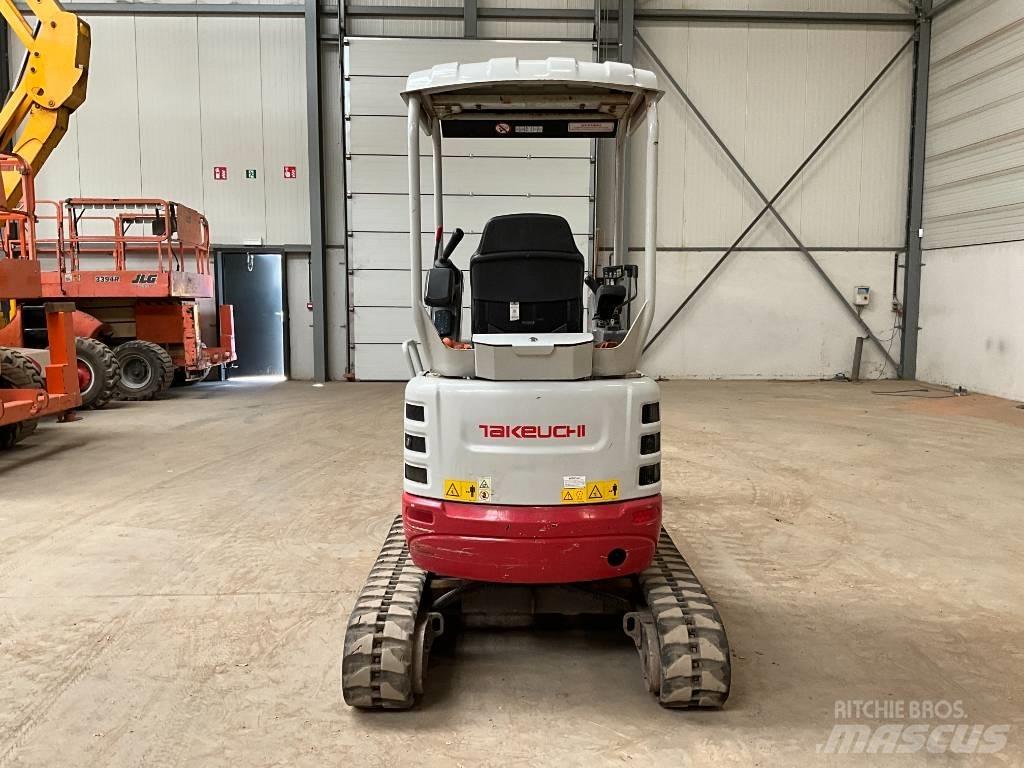 Takeuchi TB 215 R Mini bageri < 7t