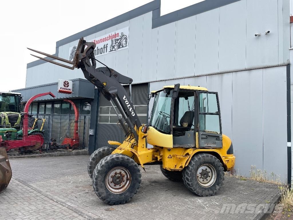 Volvo L 30 B Utovarivači na točkove