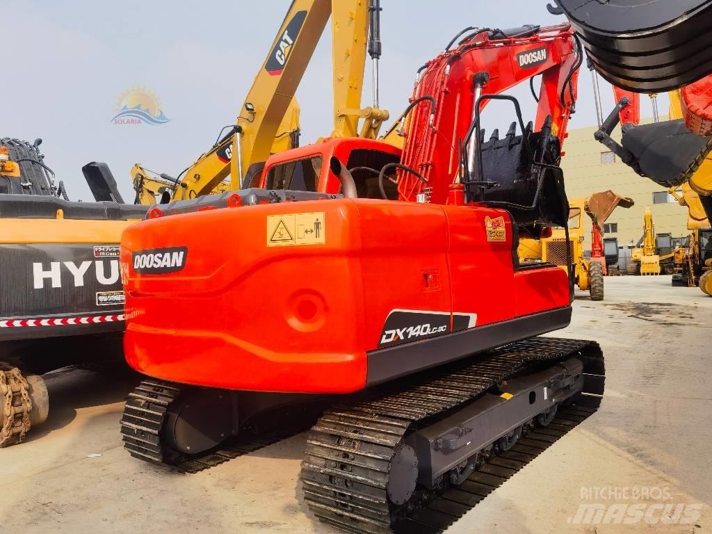 Doosan DX 140 LC Bageri guseničari