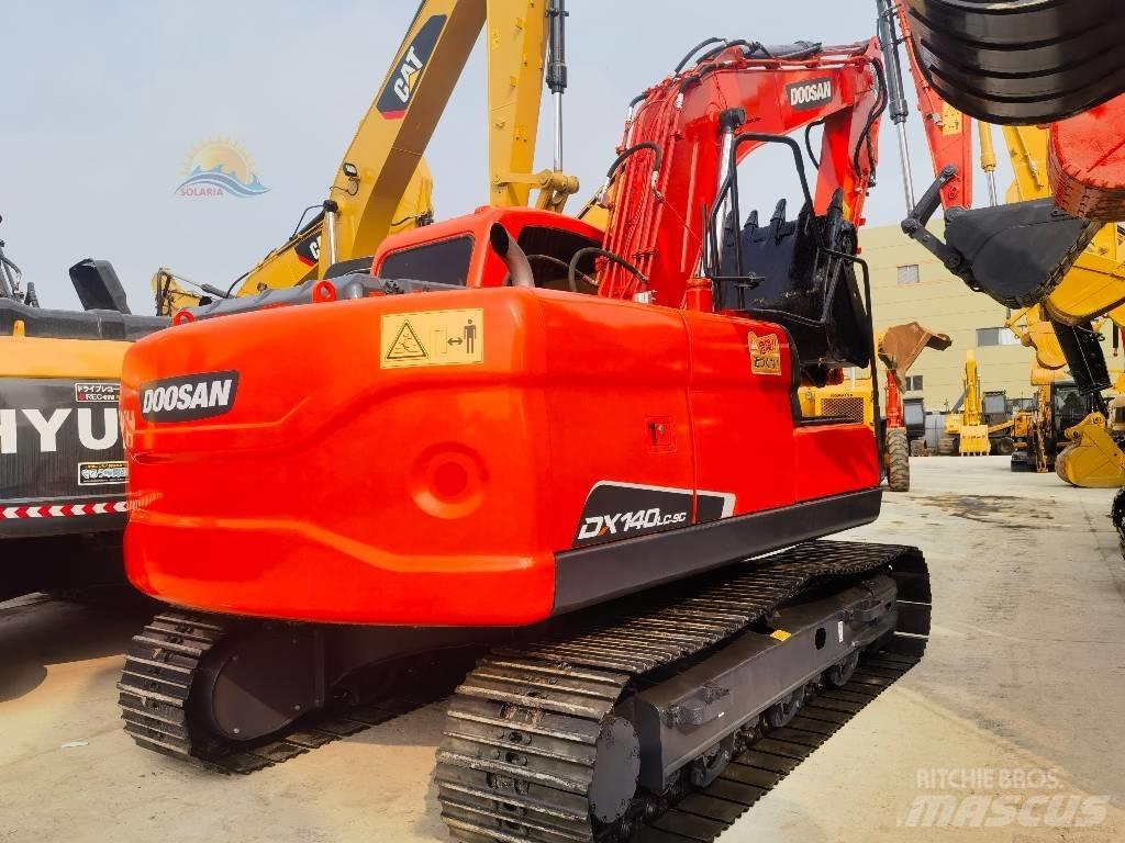 Doosan DX 140 LC Bageri guseničari