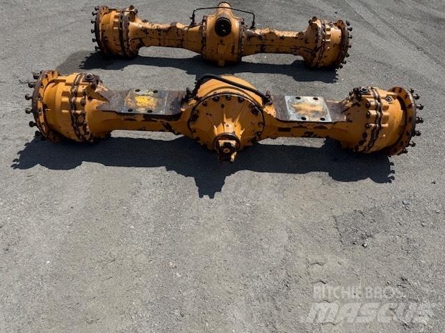 CASE 821 E AXLES Osovine