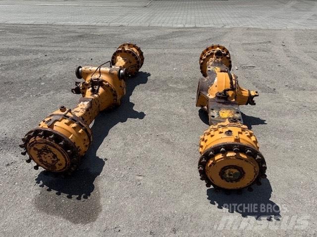 CASE 821 E AXLES Osovine