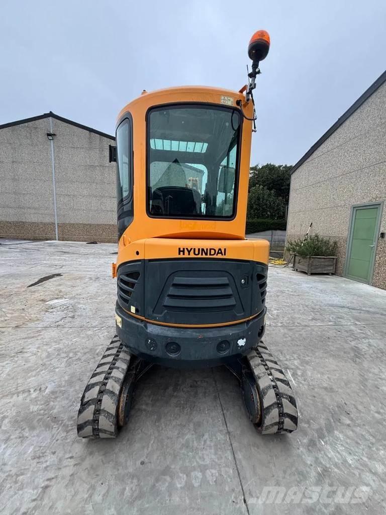 Hyundai R25Z Mini bageri < 7t