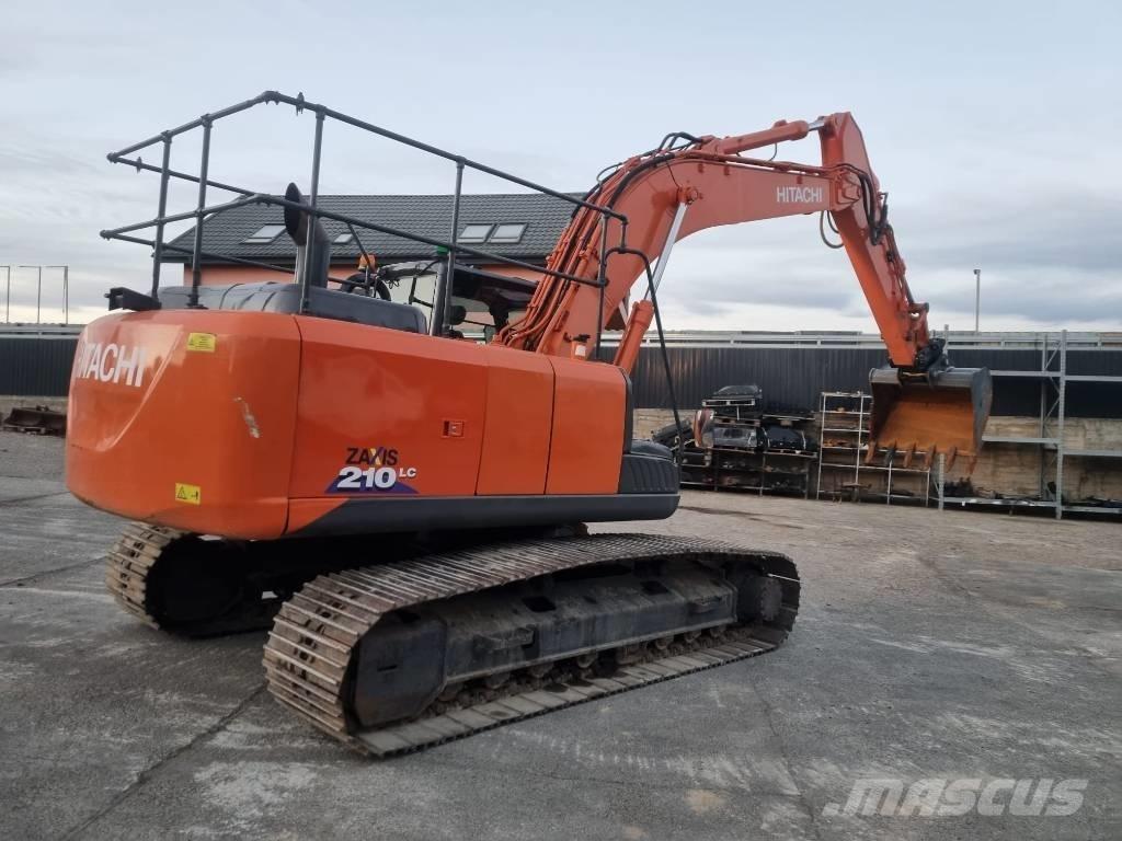 Hitachi 210 Bageri guseničari