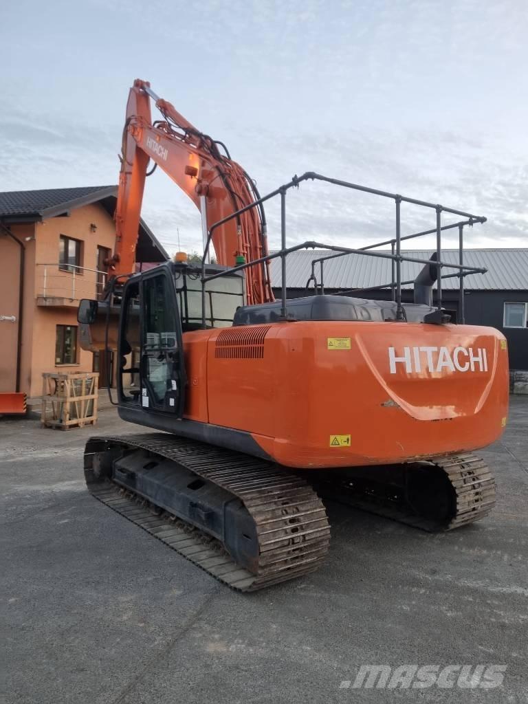 Hitachi 210 Bageri guseničari