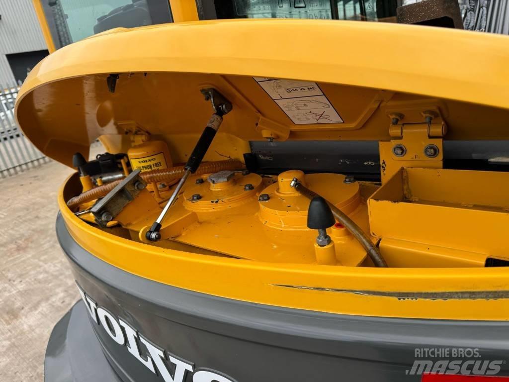 Volvo ECR 88 Midi bageri 7t – 12t
