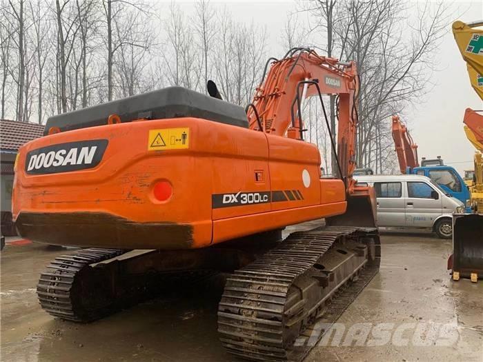 Doosan dx300 Bageri guseničari
