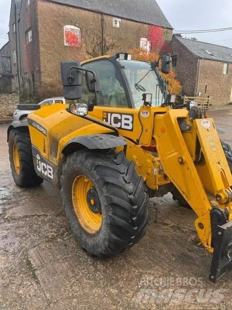 JCB 538-60 Poljoprivredni teleskopski utovarivači
