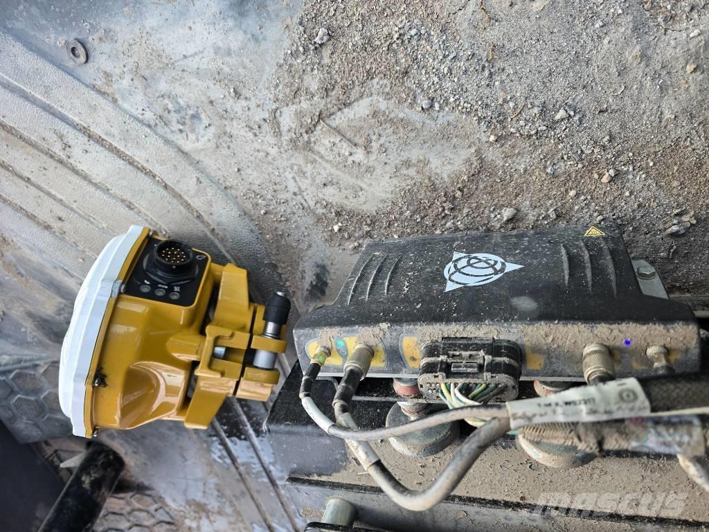 CAT CS 66 B Valjci sa jednim bubnjem