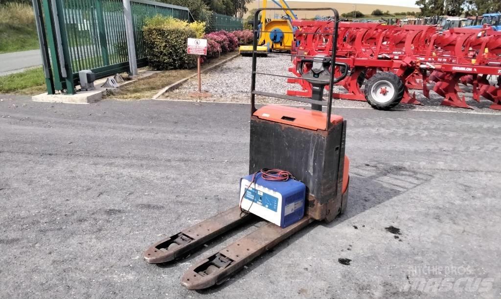 Toyota LWE180 Nisko podizni električni viljuškar