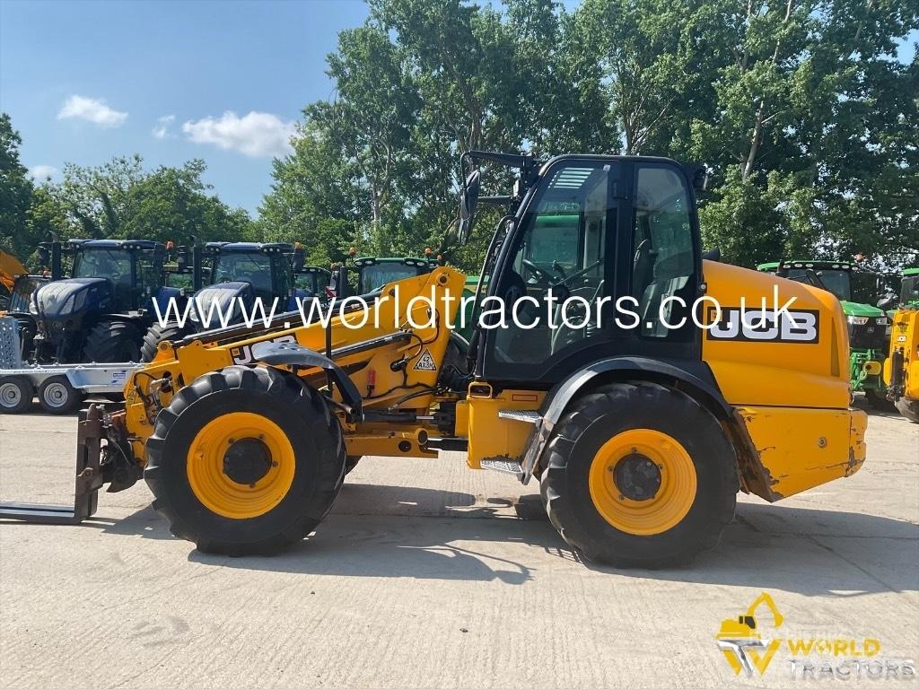 JCB TM 320 S Poljoprivredni teleskopski utovarivači