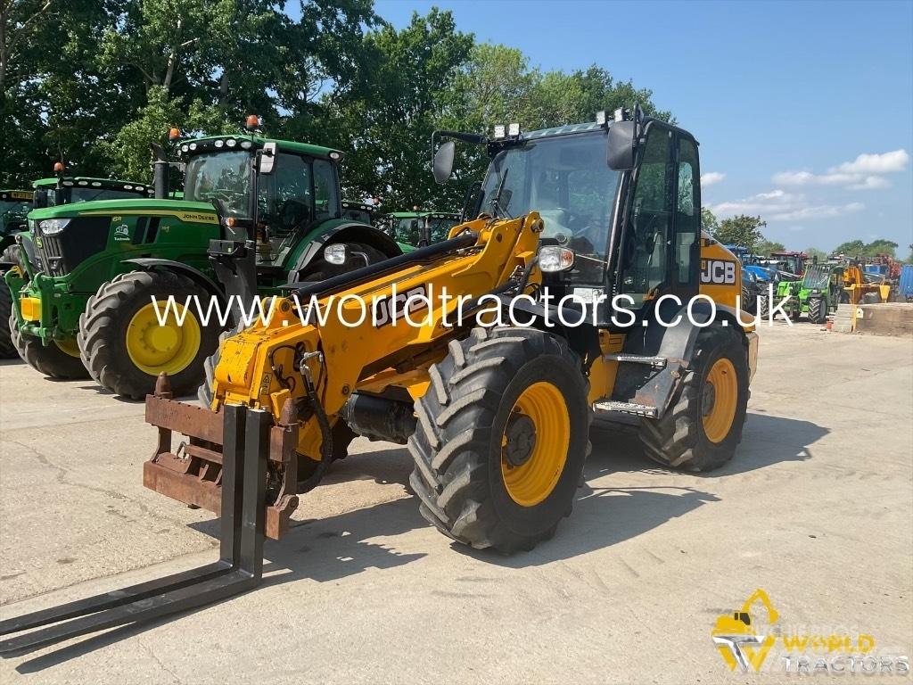 JCB TM 320 S Poljoprivredni teleskopski utovarivači