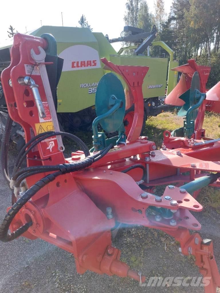Kverneland 150S Plugovi obrtači