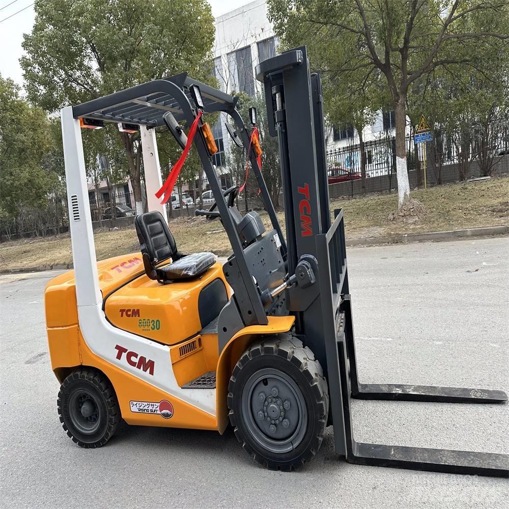 TCM FD30ZT Dizelski viljuškari