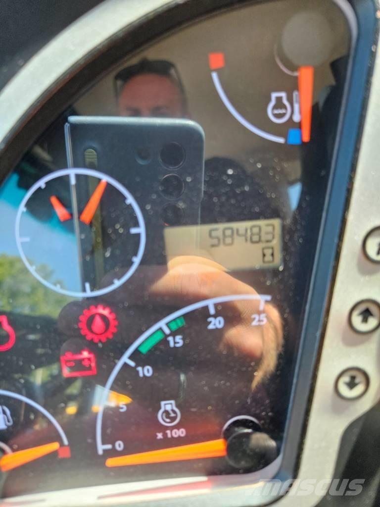 JCB 3 CX Rovokopači