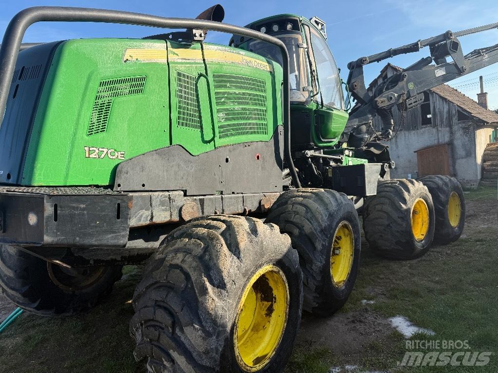 John Deere 1270 E Harversteri