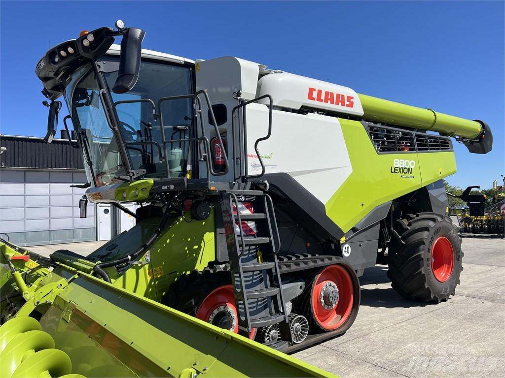 CLAAS Lexion 8800TT Kombajni