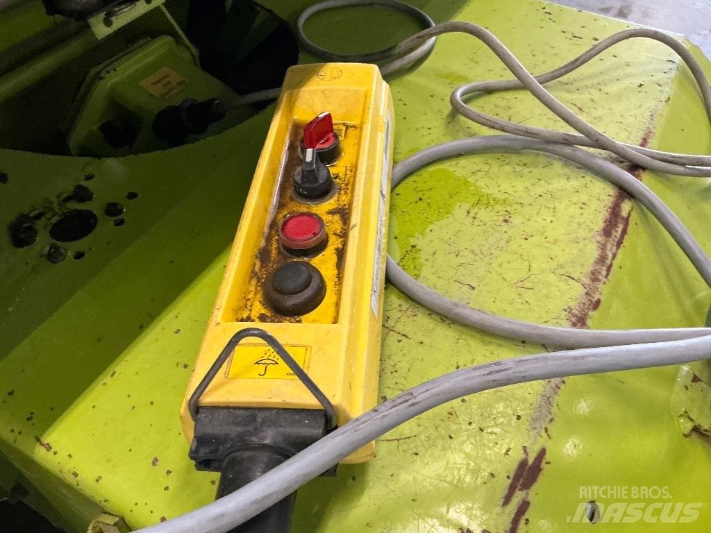 CLAAS Rollant 240 Prese/balirke za rolo bale