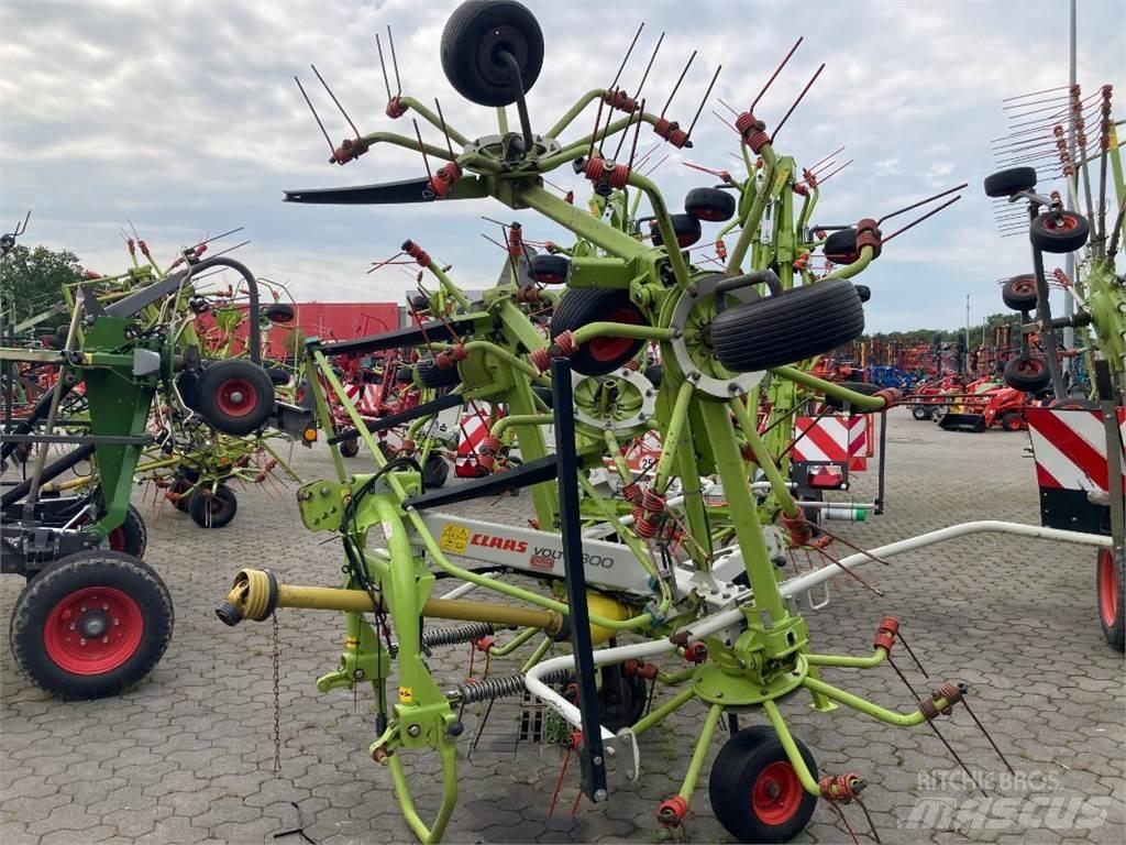 CLAAS Volto 800 Okretači i sakupljači sena
