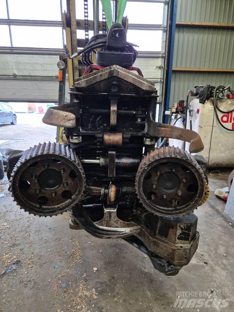 Komatsu 360.2 Glave za kombajne