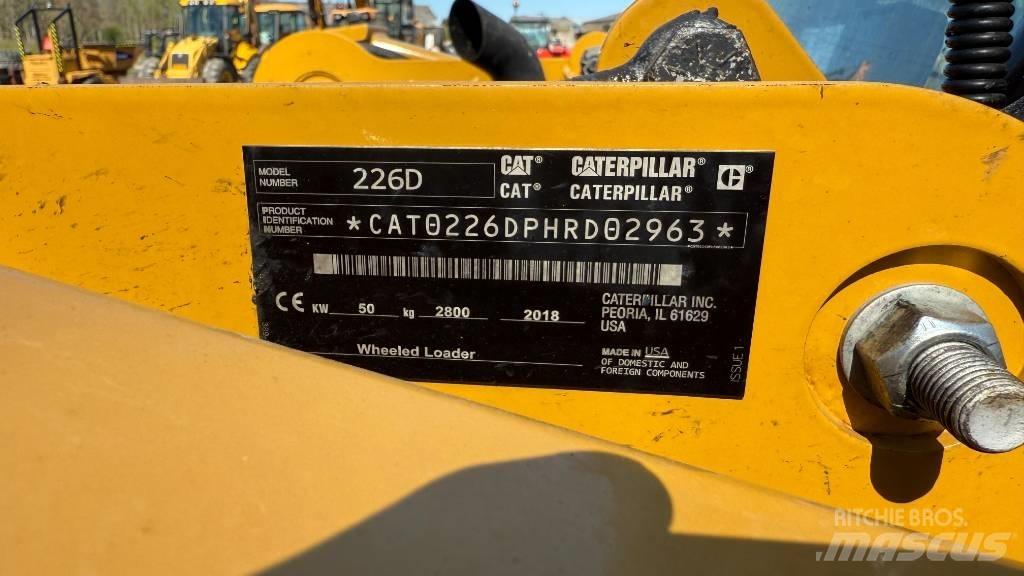 CAT 226 D Skid steer mini utovarivači