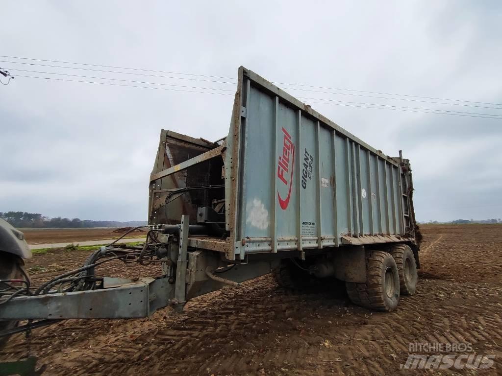 Fliegl ASW271 GIGANT Rasturači đubriva