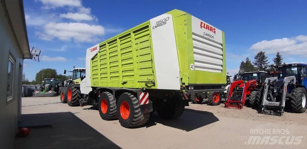 CLAAS Cargos 9500 Samoutovarne prikolice